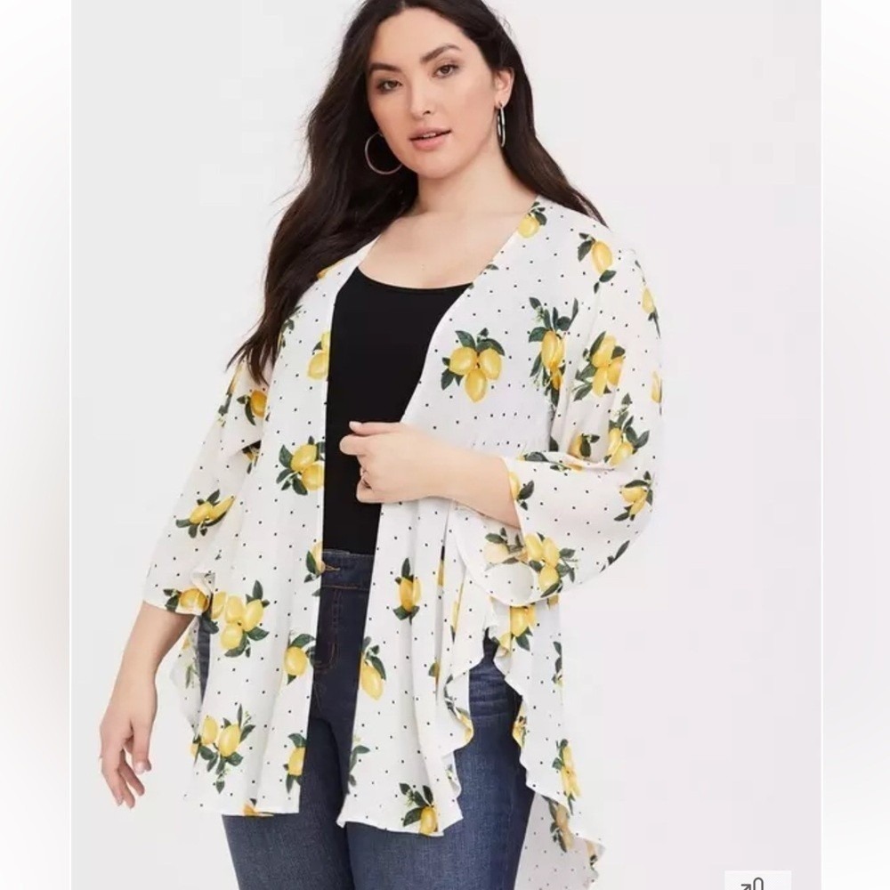 Torrid 00/0 M/L 10/12 Women's Crepe Shirttail Kimono in Sweet Lemons 3/4 Sleeves